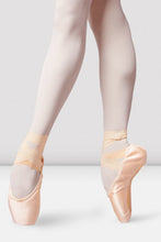 Load image into Gallery viewer, Bloch ESO162L Balance Lisse Pointe Shoe